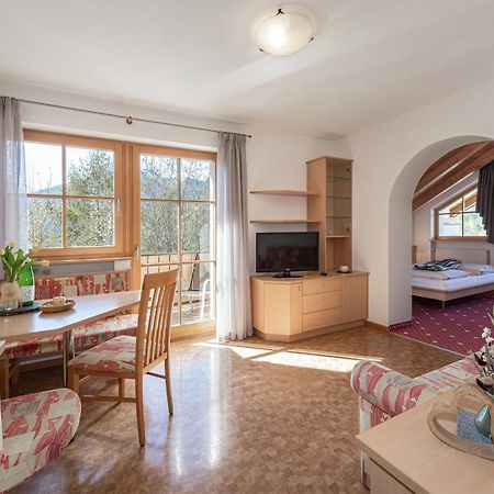 Trinnerhof- Hof Chalets Und Obsthof Mit Zimmer Natz-Schabs Eksteriør billede