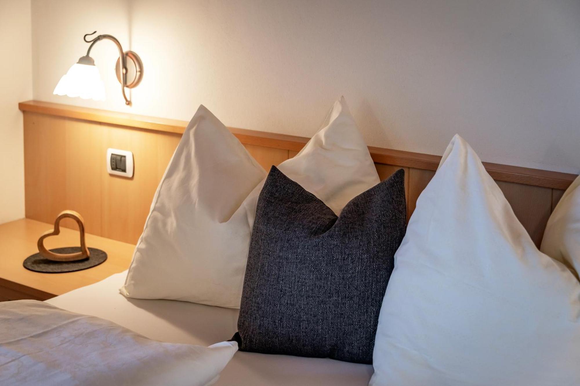 Trinnerhof- Hof Chalets Und Obsthof Mit Zimmer Natz-Schabs Eksteriør billede