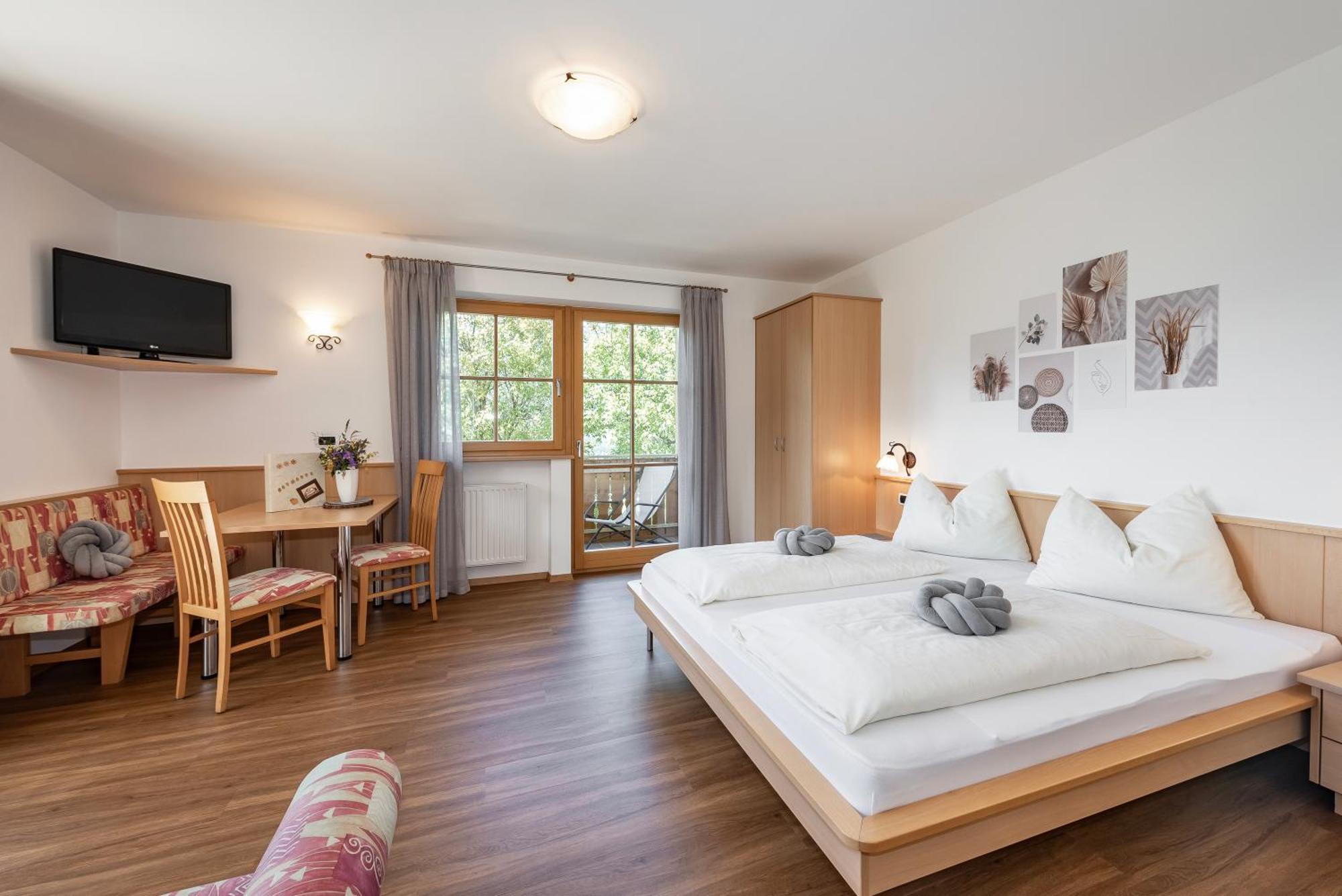 Trinnerhof- Hof Chalets Und Obsthof Mit Zimmer Natz-Schabs Eksteriør billede