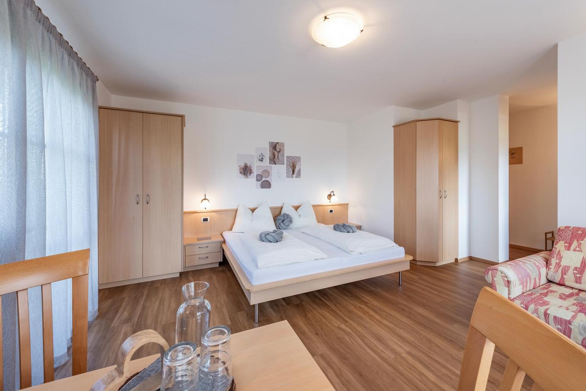 Trinnerhof- Hof Chalets Und Obsthof Mit Zimmer Natz-Schabs Eksteriør billede